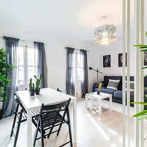 https://precioso-apartamento-con-parking-en-granada.es-andalucia.com